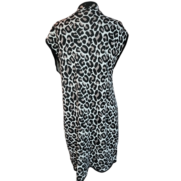 Chico's Maggie Jacquard Cheetah-Print Vest Size 2 - Picture 2 of 7